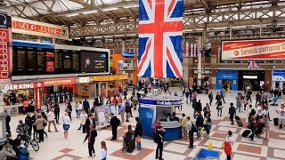 A Walk Through The London Victoria Station London England [upl. by Maxfield]